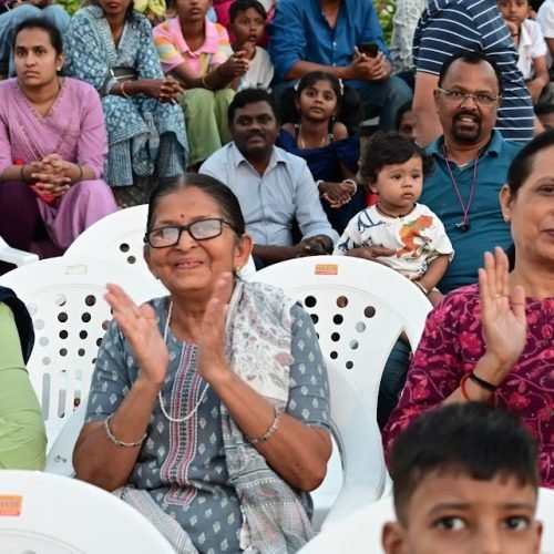 Audience clapping during SheVolution event 1